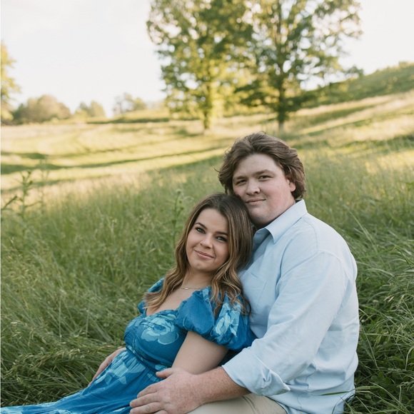 Meet your Posher, Kayla - Picture 3 of 10